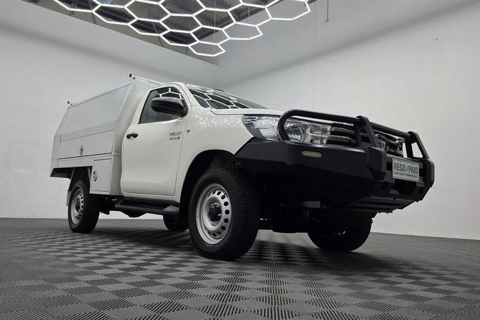2020 Toyota Hilux SR