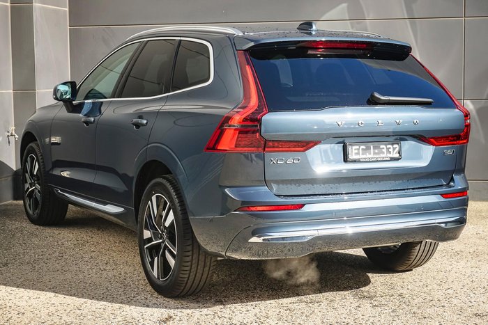 2026 Volvo XC60 Plus B5 Bright