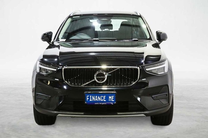 2024 Volvo XC40 Plus B4