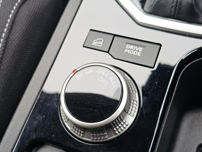 2025 Mitsubishi Triton GLS