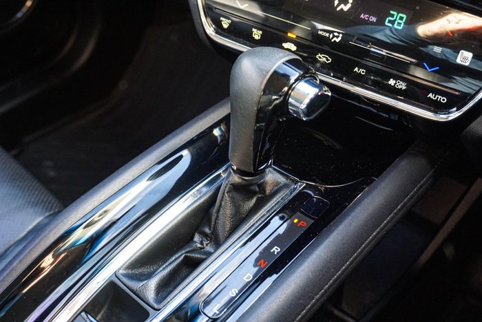 2019 Honda HR-V VTi-S
