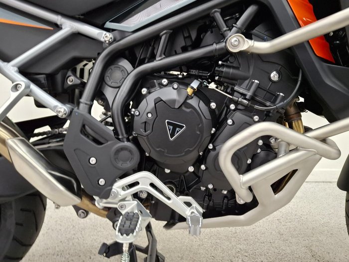 2027 Triumph TIGER 900 RALLY DESERT grey
