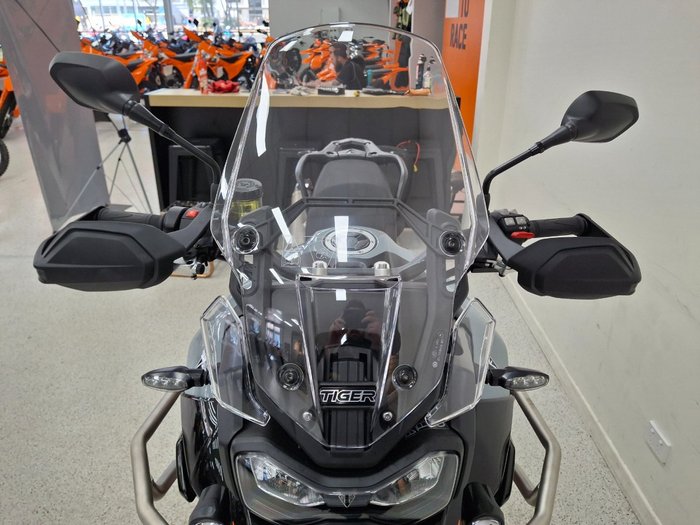 2027 Triumph TIGER 900 RALLY DESERT grey