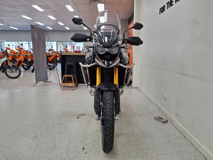 2027 Triumph TIGER 900 RALLY DESERT grey
