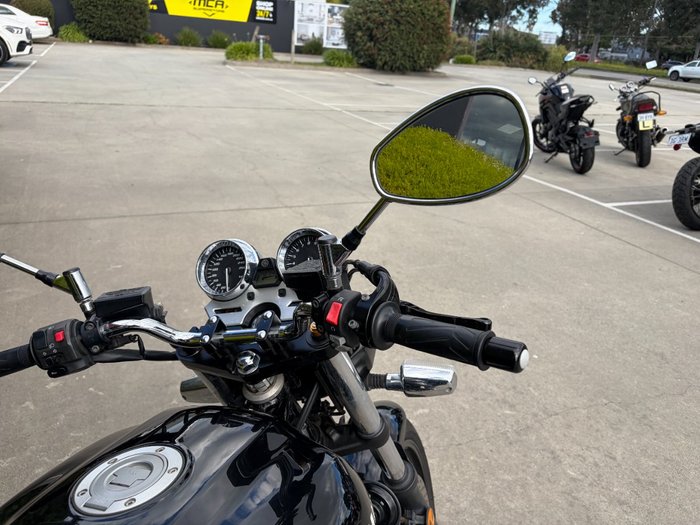 2013 Yamaha XJR1300 Black