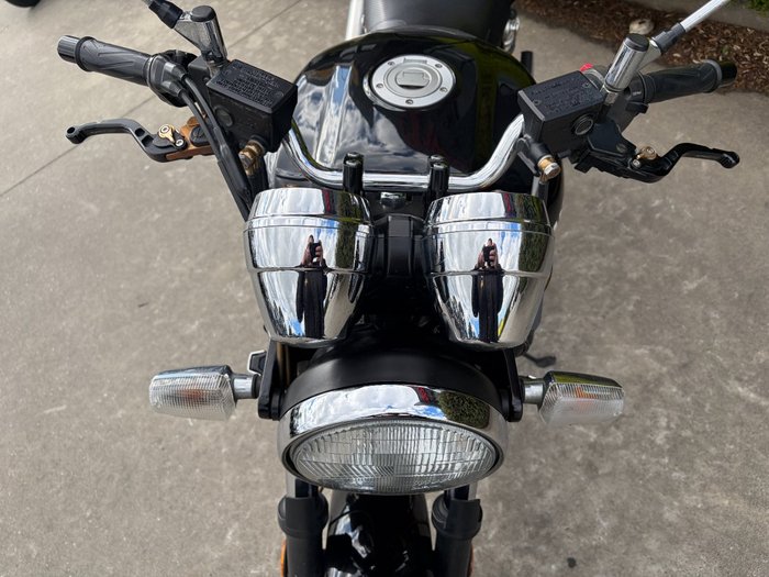 2013 Yamaha XJR1300 Black