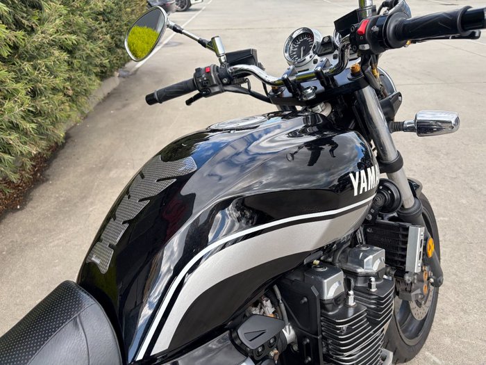 2013 Yamaha XJR1300 Black