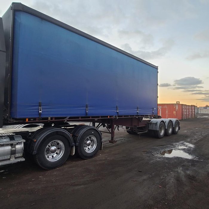 2000 Barker Rollbak 12 Palet A