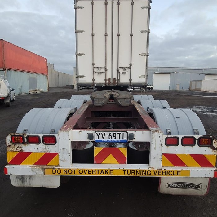2000 Barker Rollbak 12 Palet A