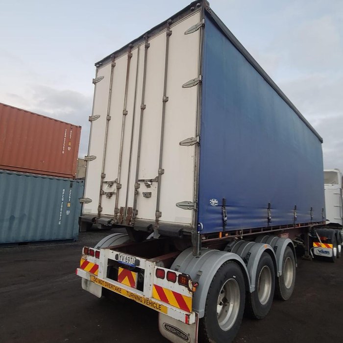 2000 Barker Rollbak 12 Palet A