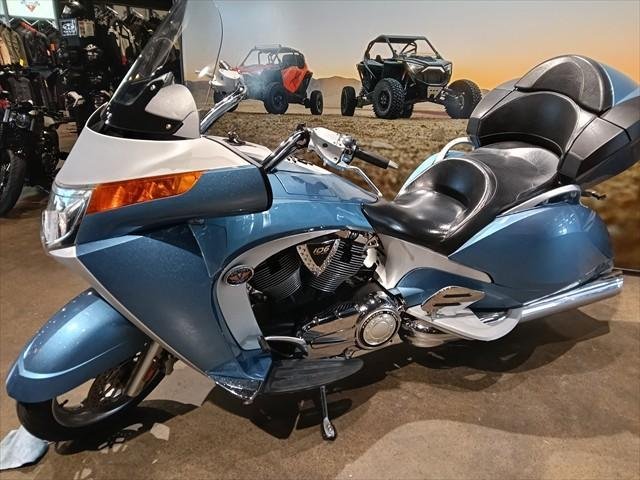 2010 Victory Vision Tour Premium