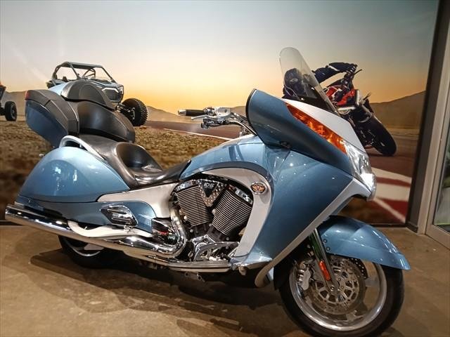 2010 Victory Vision Tour Premium