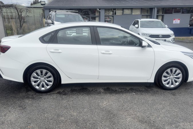 2024 KIA CERATO S SAFETY PACK