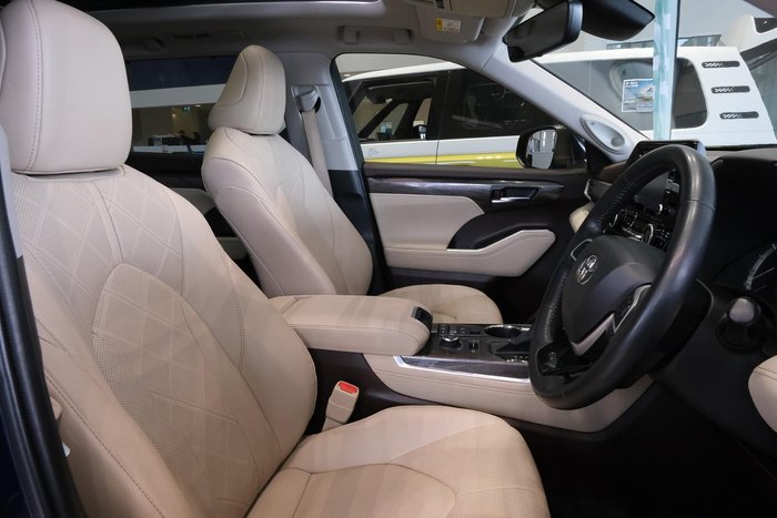 2022 Toyota Kluger Grande