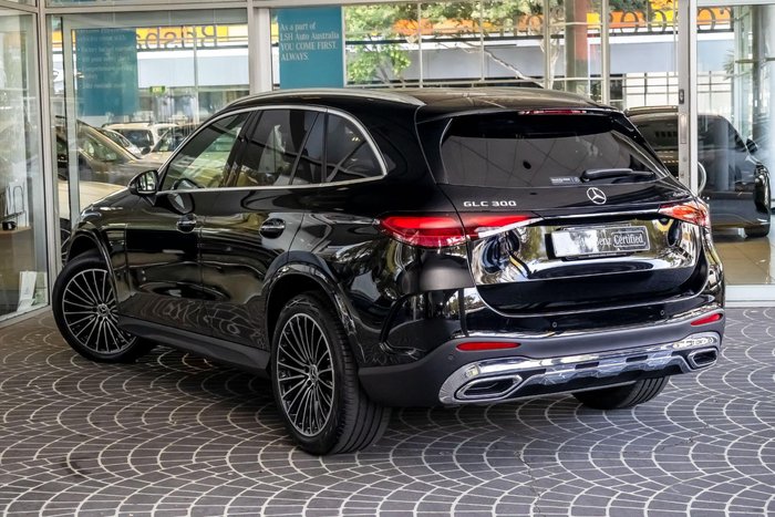 2025 Mercedes-Benz GLC-Class