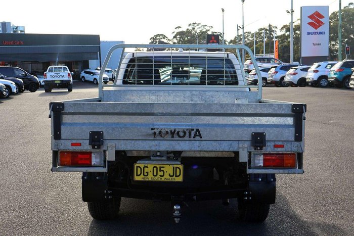 2022 Toyota Hilux SR