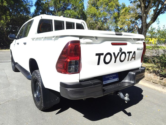 2022 Toyota Hilux SR
