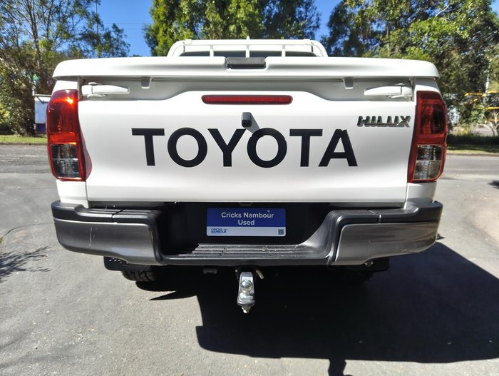 2022 Toyota Hilux SR