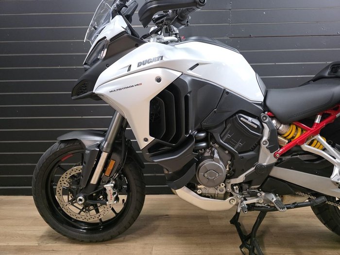 2022 DUCATI MULTISTRADA V4 S SPORT White