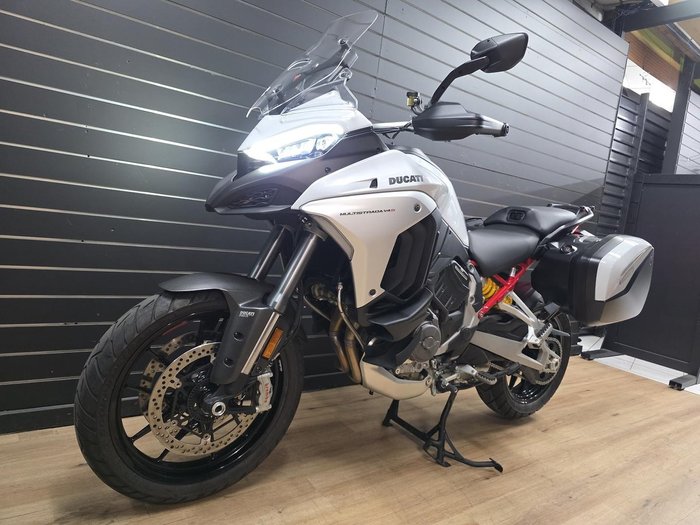 2022 DUCATI MULTISTRADA V4 S SPORT White