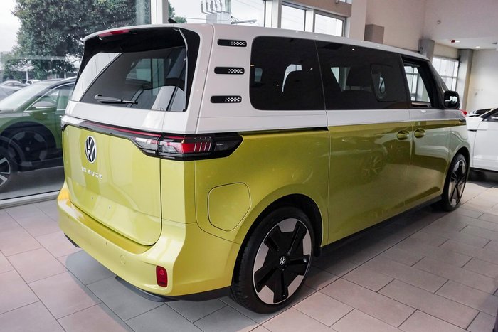 2026 Volkswagen ID. Buzz Pro BEV560