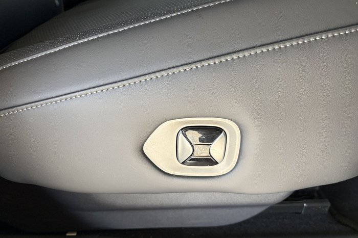 2025 BYD SEALION 8 Premium AWD