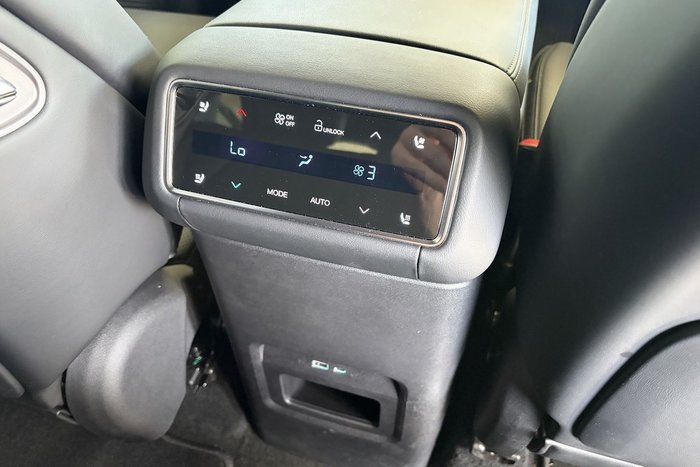 2025 BYD SEALION 8 Premium AWD