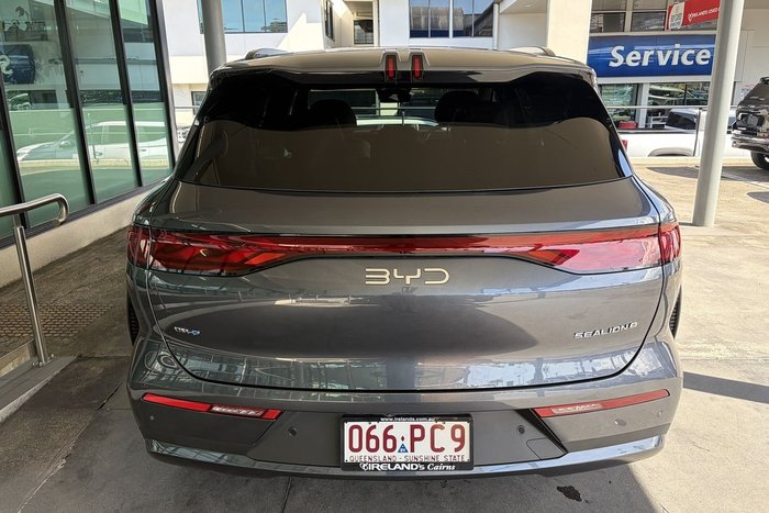2025 BYD SEALION 8 Premium AWD