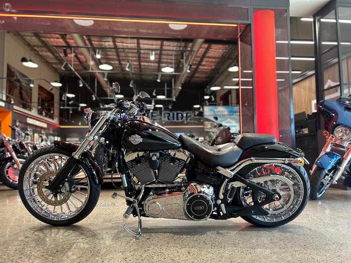 2014 Harley-Davidson Breakout 103 (FXSB) Softail Black