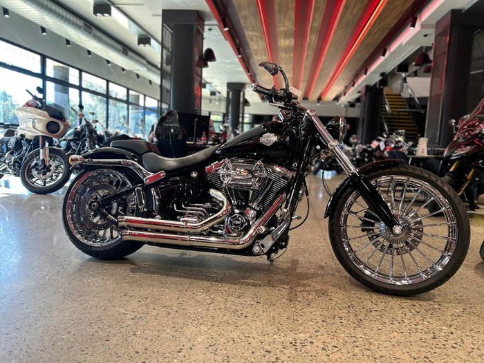 2014 Harley-Davidson Breakout 103 (FXSB) Softail Black
