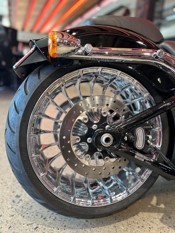 2014 Harley-Davidson Breakout 103 (FXSB) Softail Black