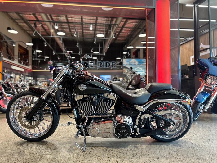 2014 Harley-Davidson Breakout 103 (FXSB) Softail Black