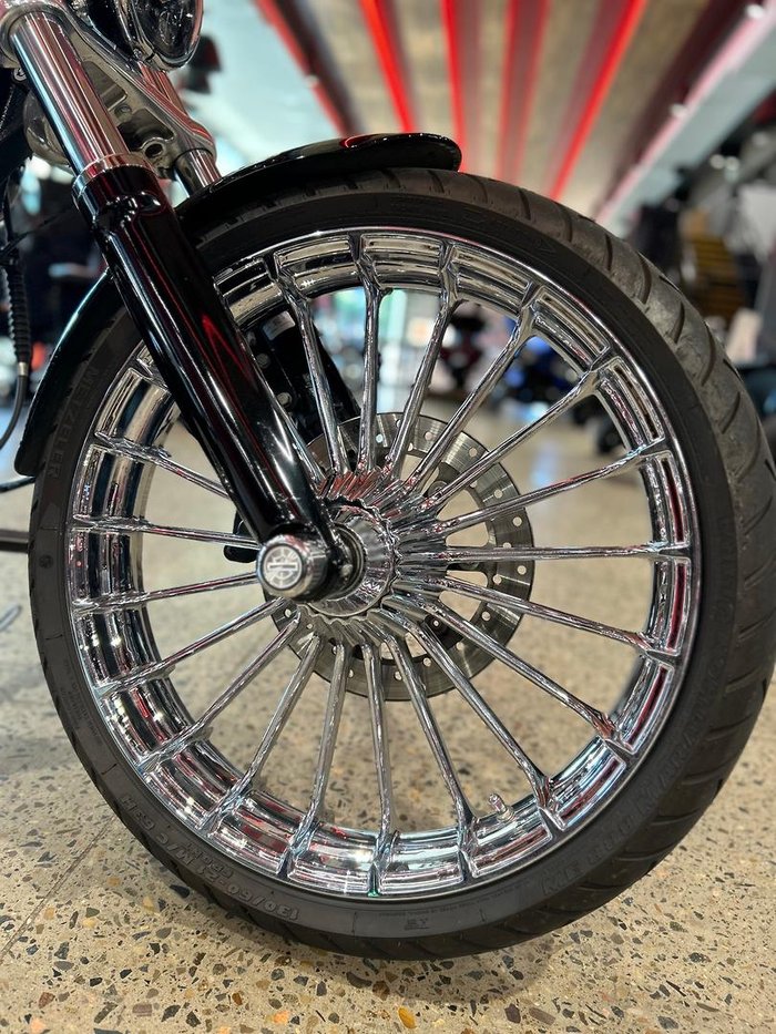 2014 Harley-Davidson Breakout 103 (FXSB) Softail Black