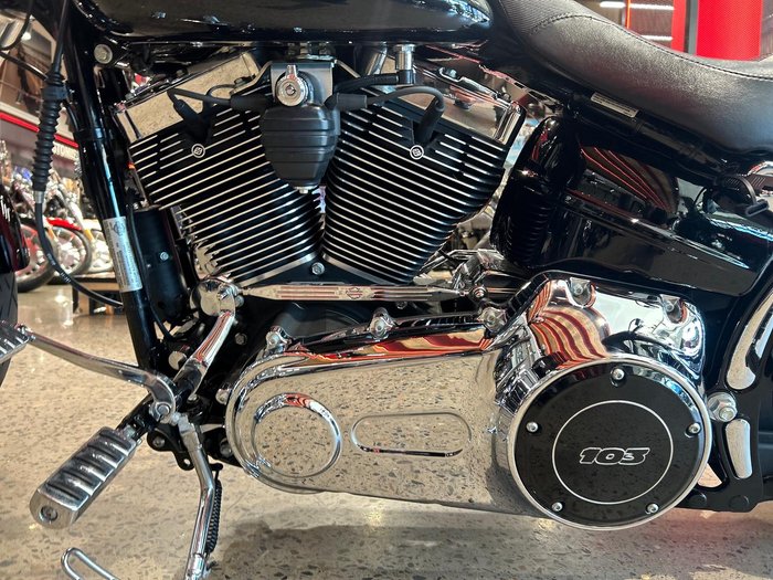 2014 Harley-Davidson Breakout 103 (FXSB) Softail Black