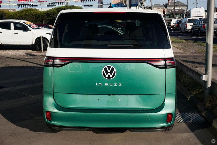 2026 Volkswagen ID. Buzz Pro BEV560