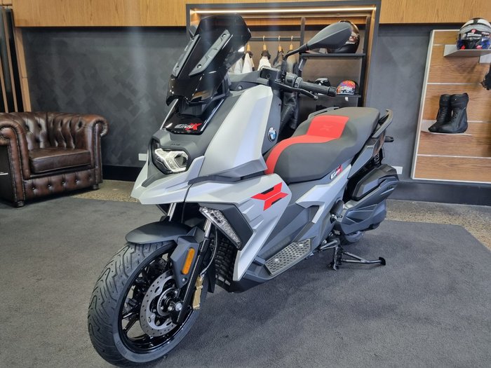2026 BMW Motorrad C 400 X ION White Aluminium Metallic Matt