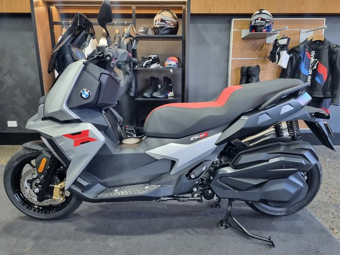 2026 BMW Motorrad C 400 X ION White Aluminium Metallic Matt