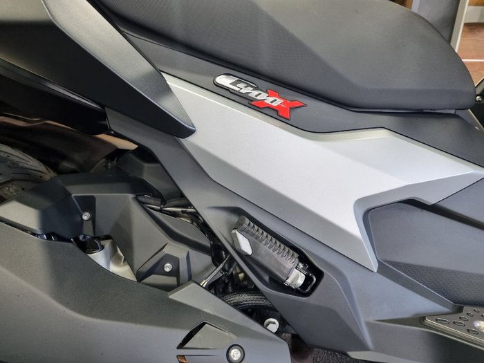 2026 BMW Motorrad C 400 X ION White Aluminium Metallic Matt