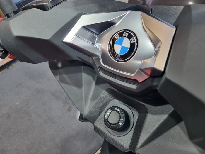 2026 BMW Motorrad C 400 X ION White Aluminium Metallic Matt