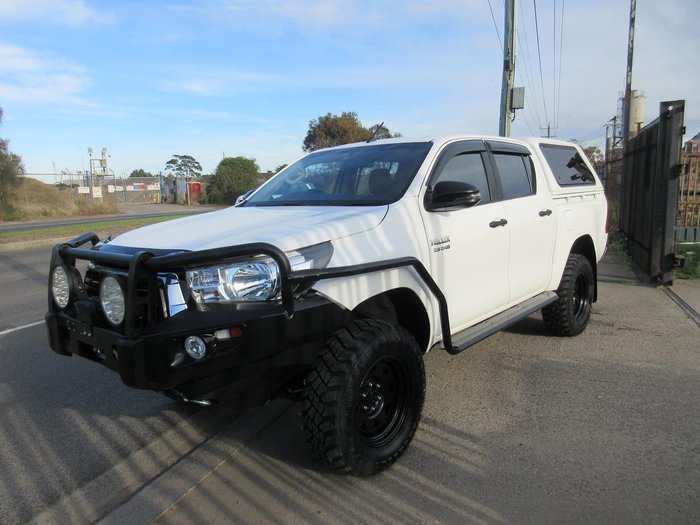 2018 Toyota Hilux SR