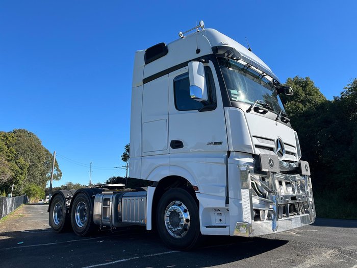 2025 Mercedes-Benz Actros