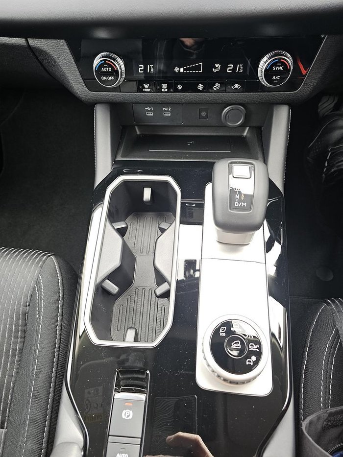 2025 Mitsubishi Outlander LS
