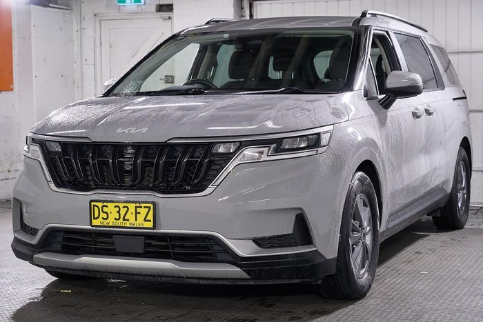 2023 Kia Carnival S