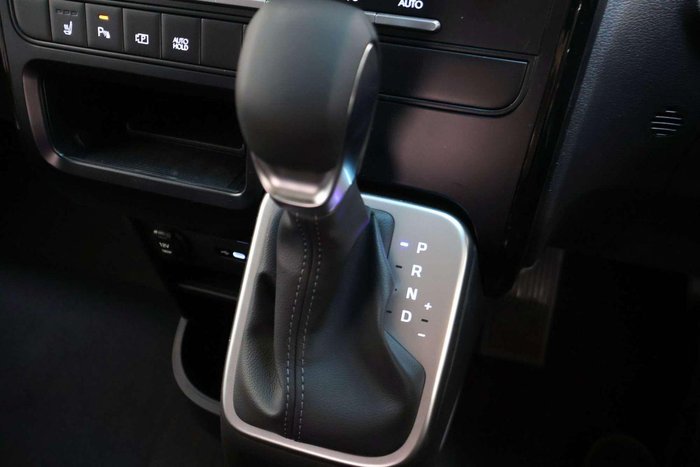 2026 Hyundai STARIA LOAD Premium