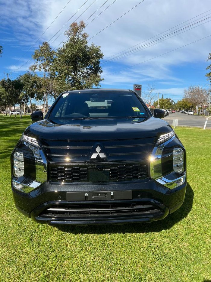 2026 Mitsubishi Outlander Black Edition