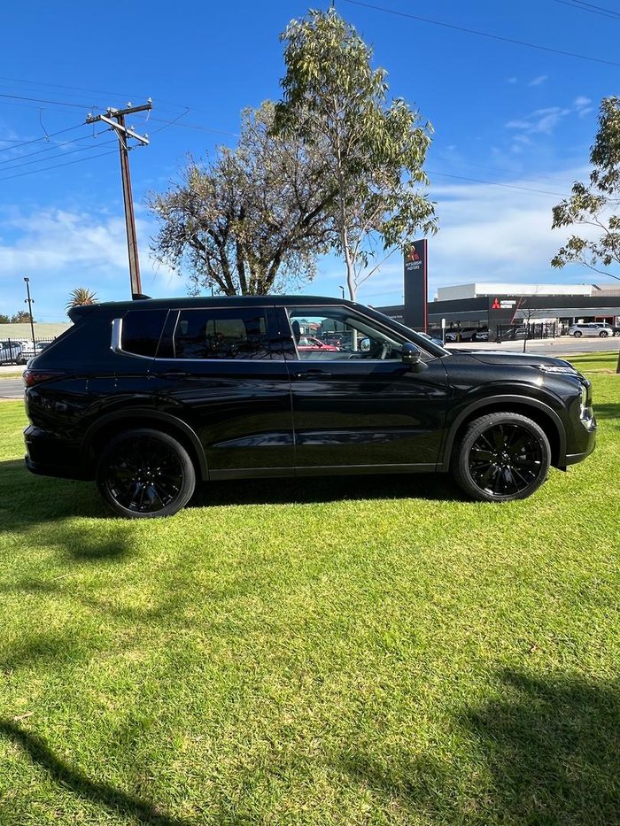2026 Mitsubishi Outlander Black Edition