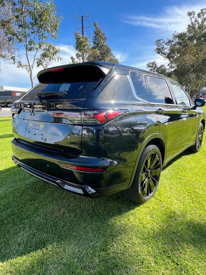 2026 Mitsubishi Outlander Black Edition