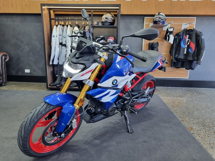 2026 BMW Motorrad G 310 R RACINGBLUE METALLIC