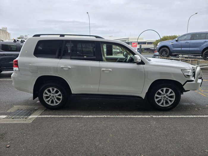 2017 Toyota Landcruiser VX