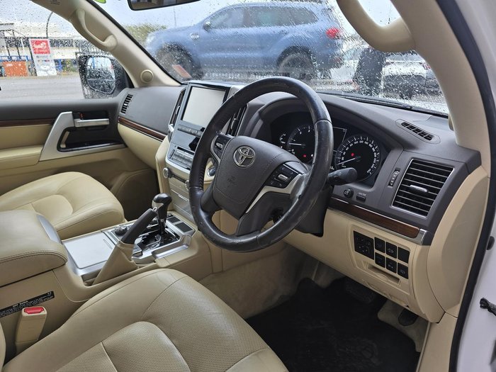 2017 Toyota Landcruiser VX
